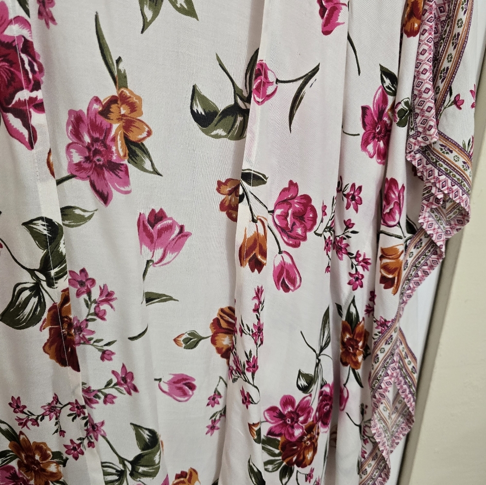Japna Beautiful Floral Kimono One Size - Picture 4 of 6